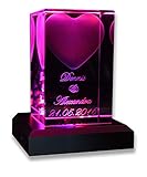 VIP-LASER 3D Glas Kristall Quader Herz mit Zwei Wunschnamen + Datum im Hochformat, Beleuchtung:mit Color Leuchtsockel 5 LED Silber