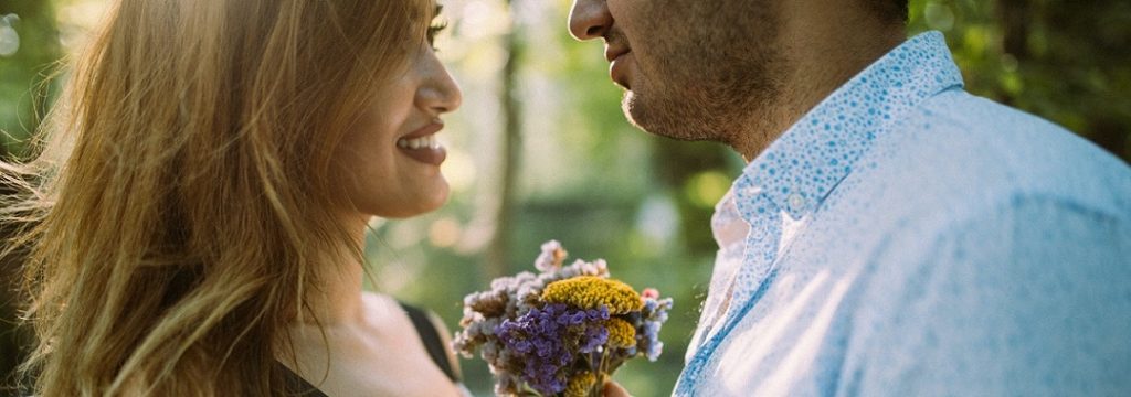 Liebe ist Sprüche und Zitate Gutscheinspruch.de